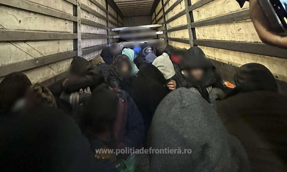 Acţiuni la frontiera cu Ungaria, 74 de cetățeni străini au încercat să treacă ilegal granița