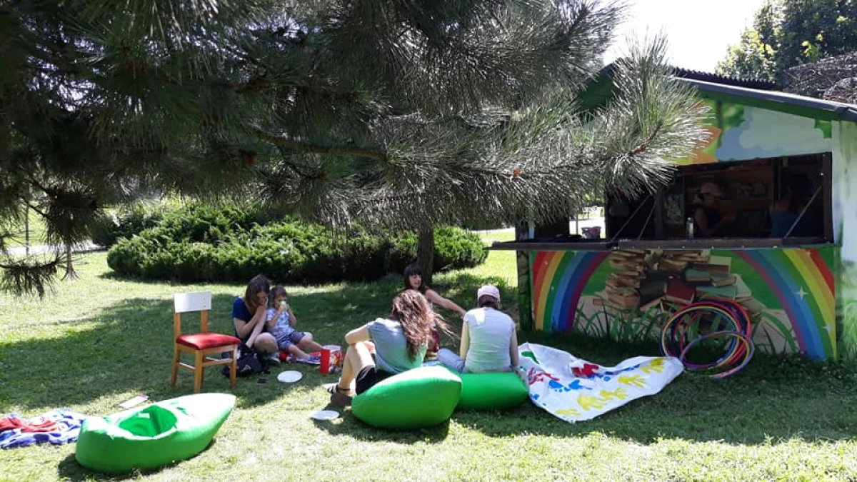 Acțiunile Bibliotecii Estivale atrag din ce în ce mai mulți copii