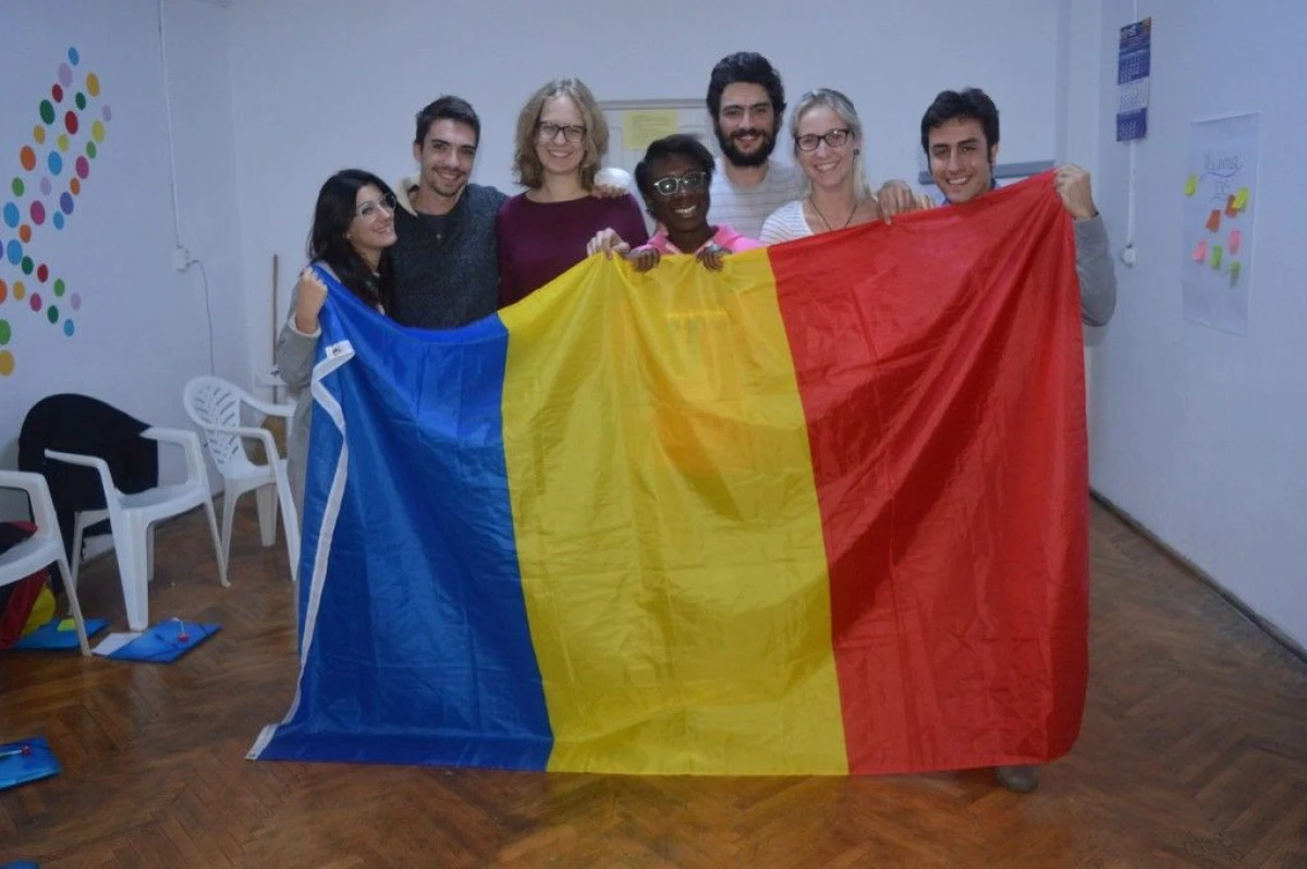ACTIVITATI DE VOLUNTARIAT PENTRU COPIII DE LA SCOALA „IOSIF MOLDOVAN“, IN CADRUL UNUI PROIECT EUROPEAN