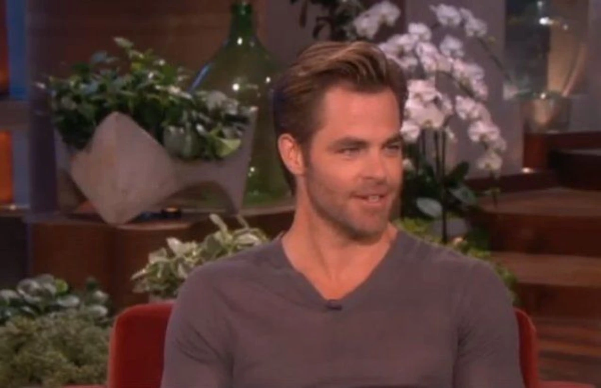 ACTORUL CHRIS PINE ARE O NOUA IUBITA!