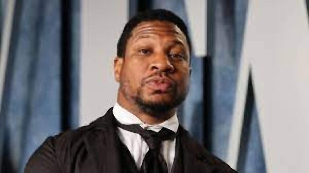 Actorul Jonathan Majors, găsit vinovat că și-a agresat fosta iubită, restras din proiectele viitoare Marvel
