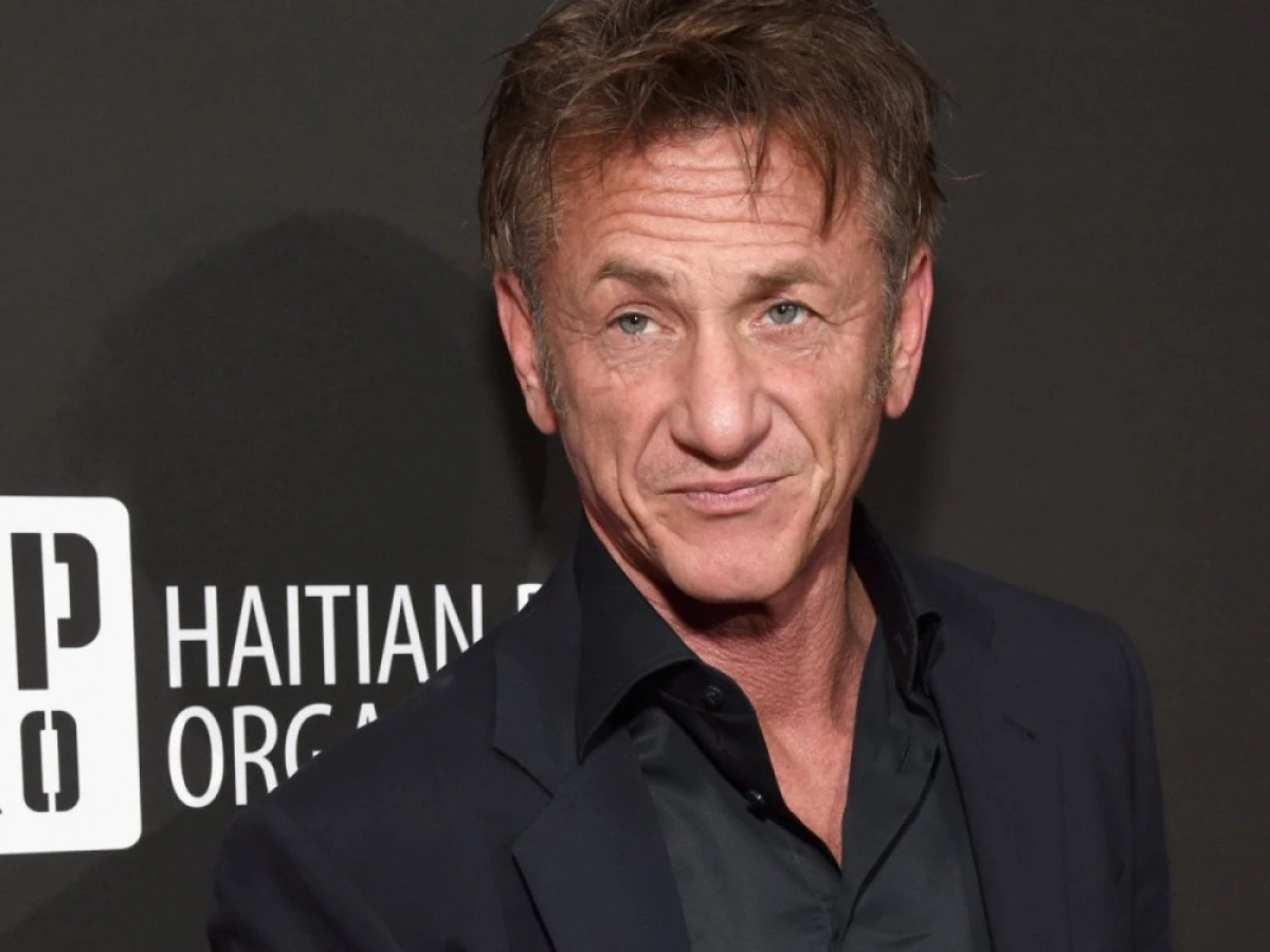 Actorul Sean Penn împlineşte 60 de ani