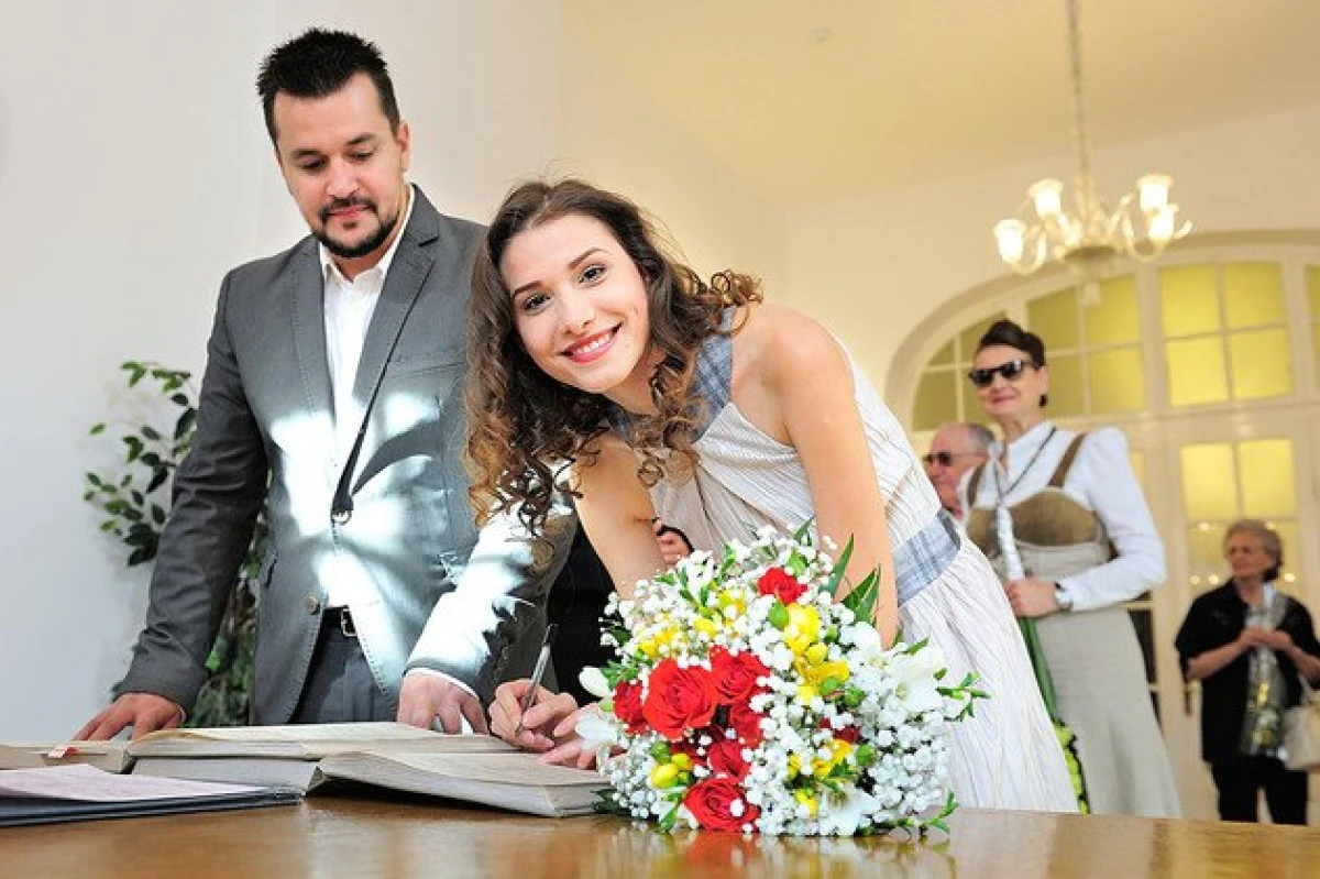 Actrița Ioana Picoș-Făgădaru divorțează