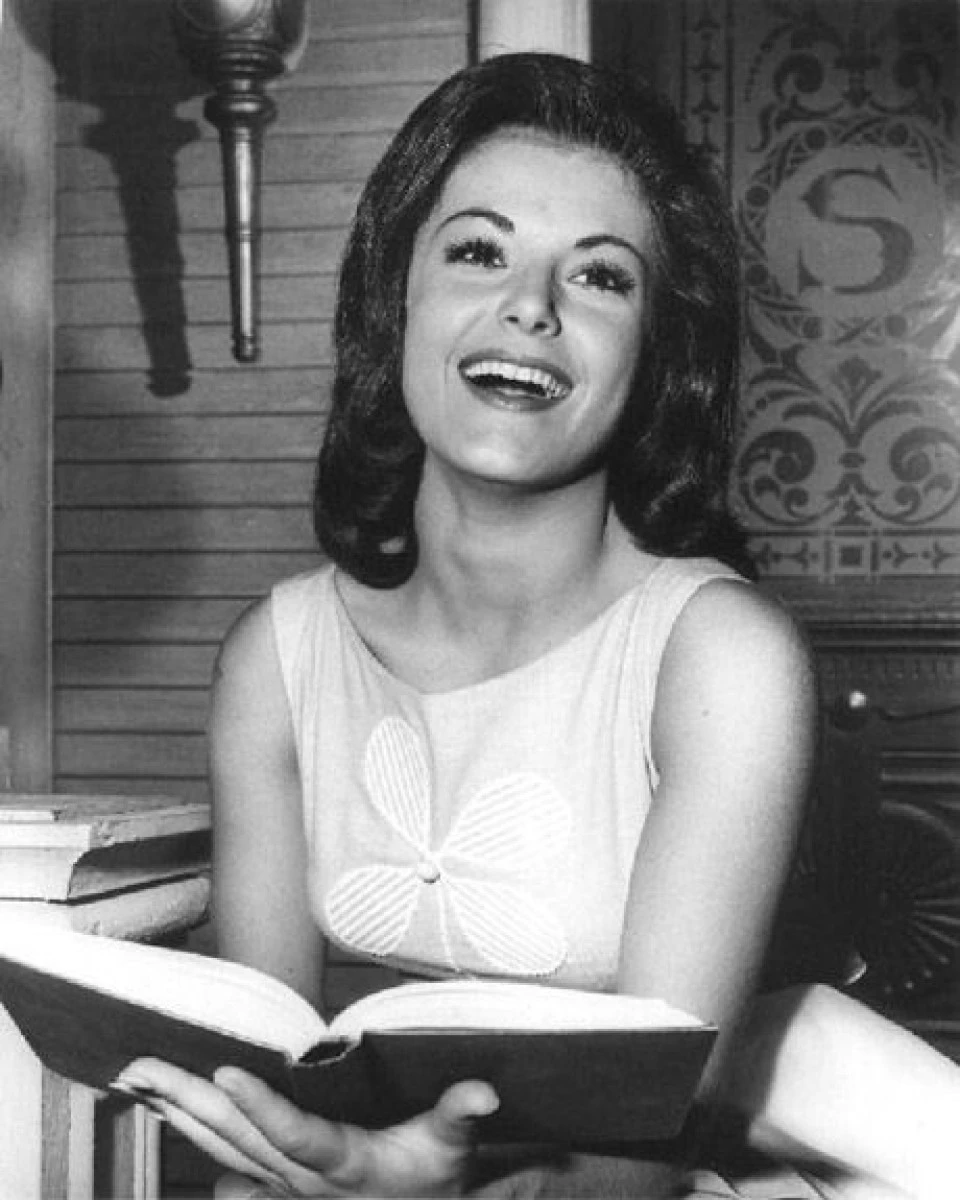 ACTRITA PAT WOODELL S-A STINS DIN VIATA LA 71 DE ANI, INVINSA DE CANCER
