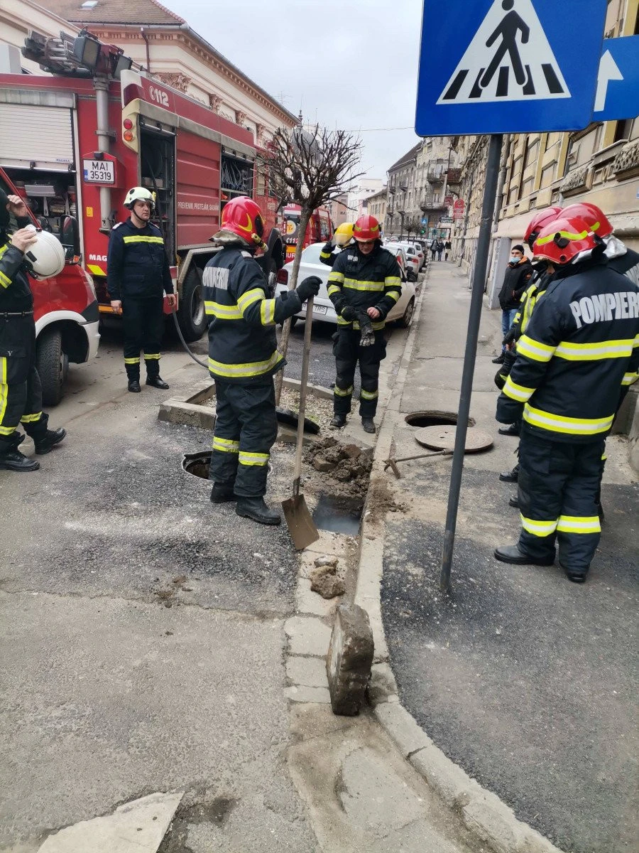 Acumulare de gaze, urmată de explozie pe strada Unirii
