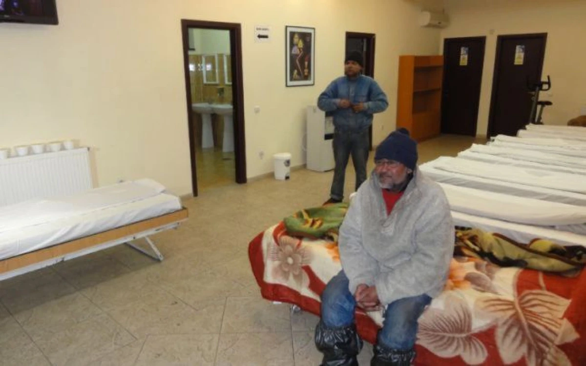 Adăpostul de Noapte pune la dispoziție 50 de locuri pentru oamenii străzii