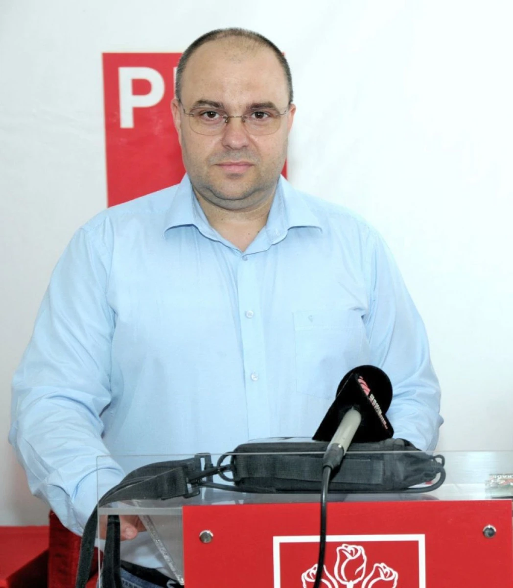 ADRIAN TODOR (PSD): ”SINGURA REALIZARE A RECONS ESTE ELOGIEREA PRIMARULUI ”