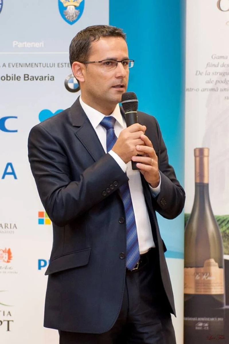 ADRIAN TOLEA: "PSD ISI FACE TITLU DE ONOARE DINTR-O NORMALITATE"