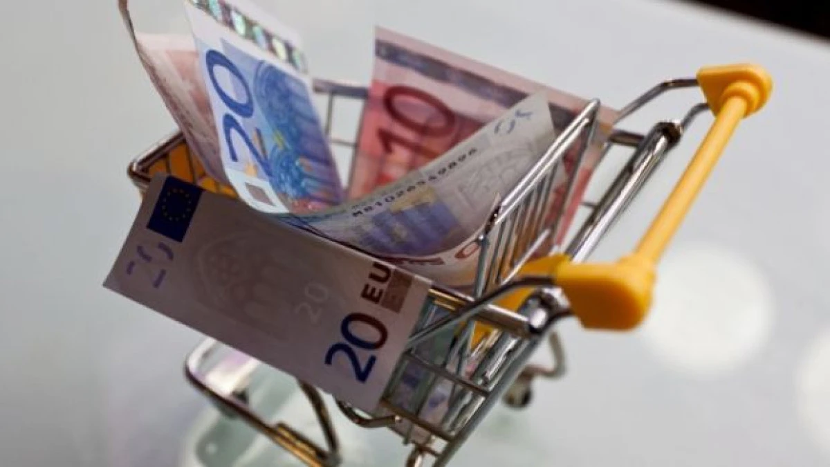 AFACERILE DIN COMERTUL CU AMANUNTUL AU CRESCUT, IN PRIMELE 7 LUNI, CU 5,6%