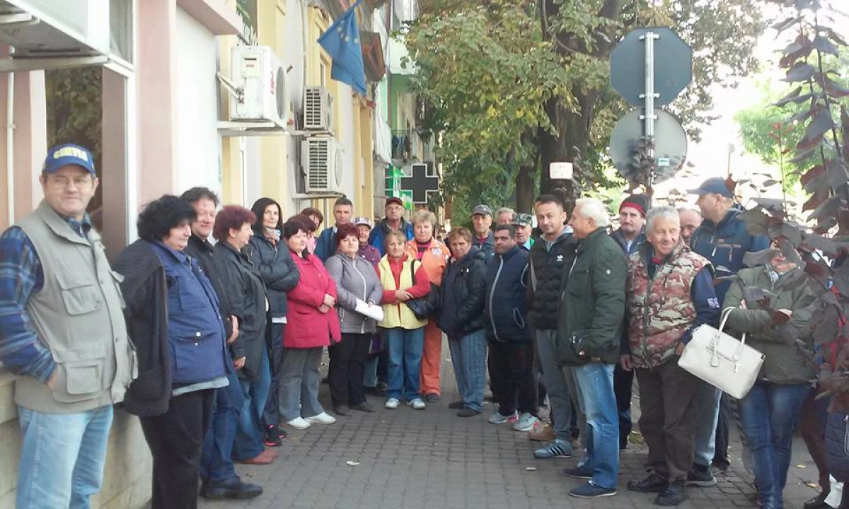 AGA piețelor i-a dat o „palmă” lui Falcă. S-a amânat demolarea Pieței Catedralei!
