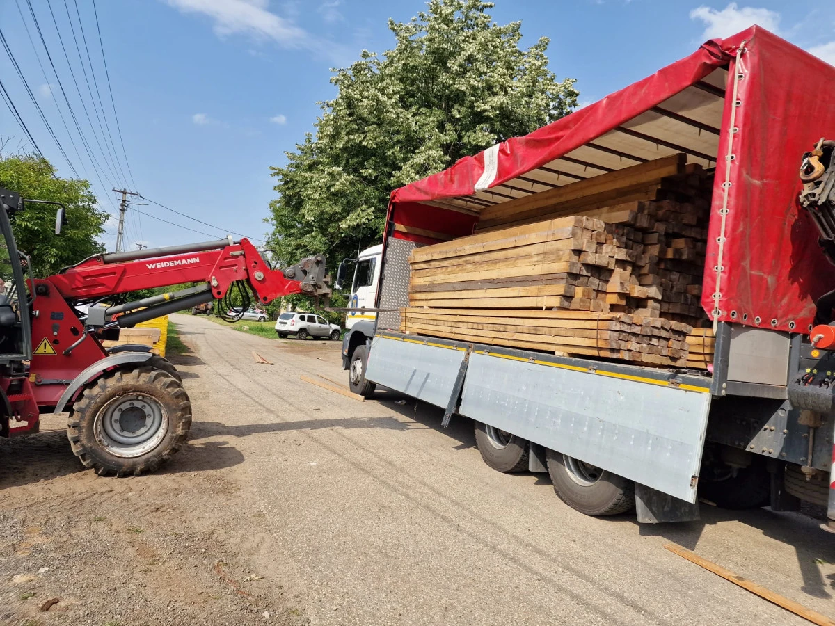Ajutoarele de urgență de la rezervele de stat, constând în materiale de construcții, au ajuns la Brazii