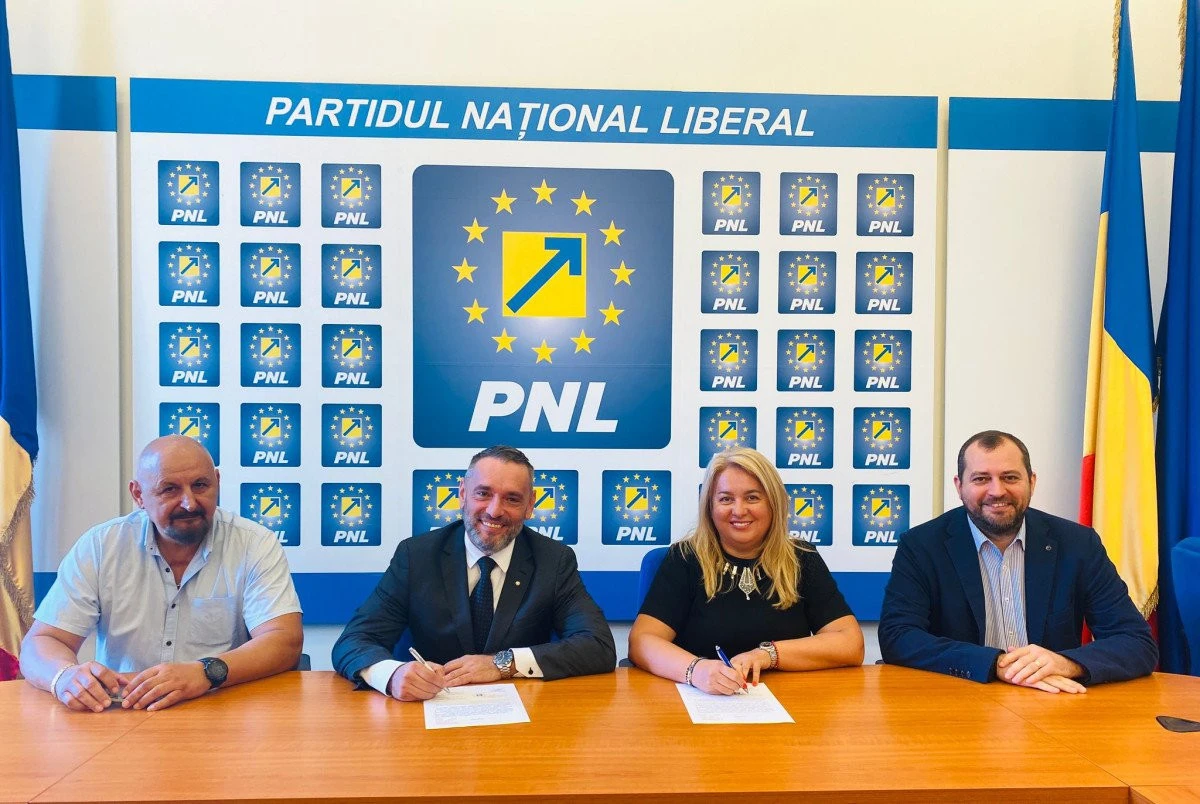 ALDE a fuzionat cu PNL, la Arad