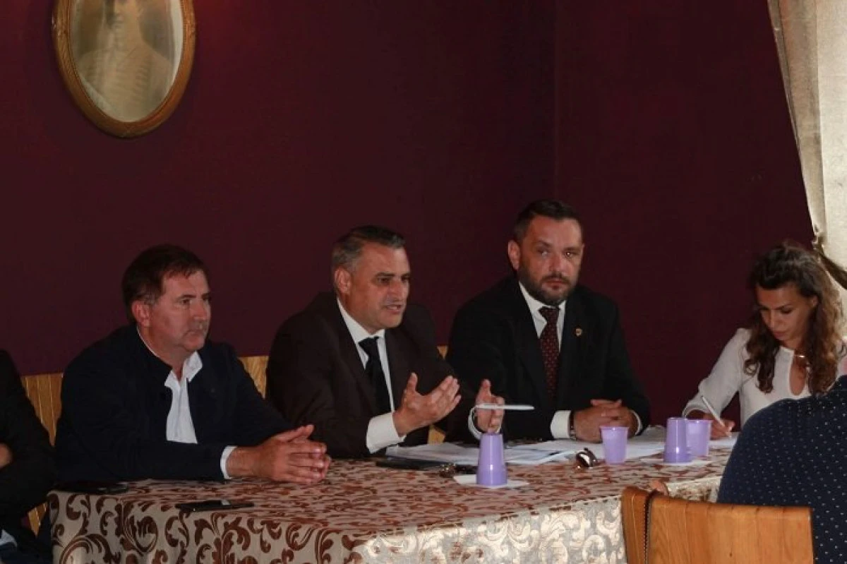 ALDE Arad strânge rândurile