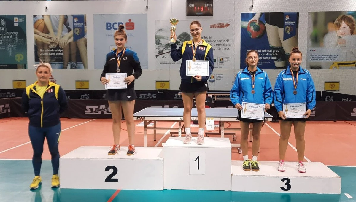 Alesia Sferlea a cucerit argintul la Top 16 junioare II. Cristi Dodean, cu copiii în cantonament la Krupanj