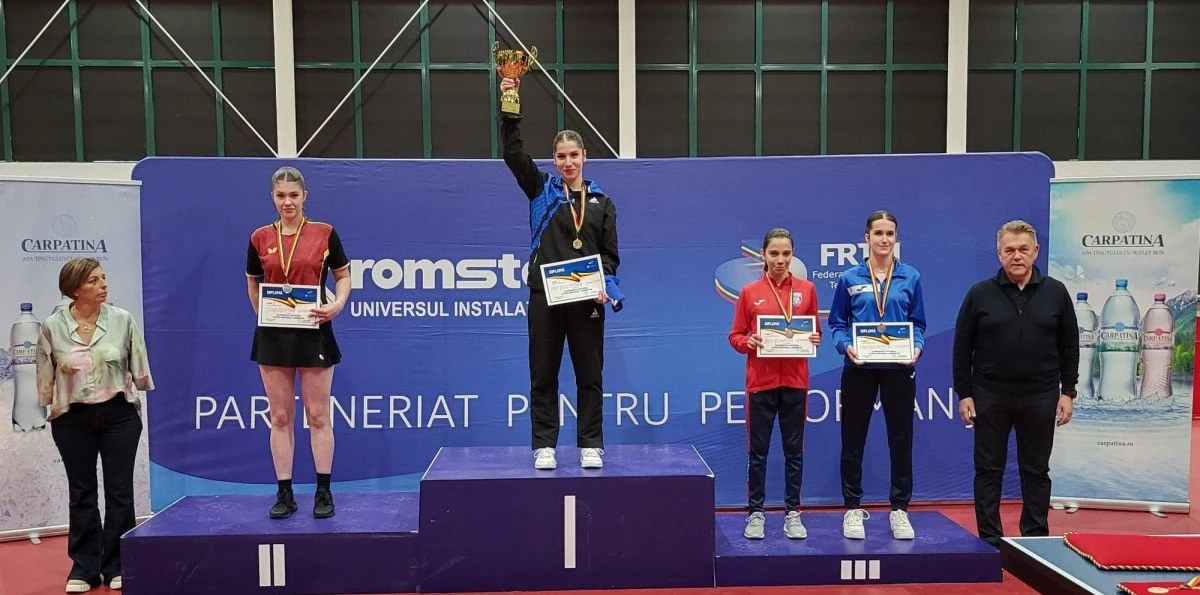 Alesia Sferlea este cvadruplă medaliată la Naționalele de tenis de masă pentru juniori! (FOTO)