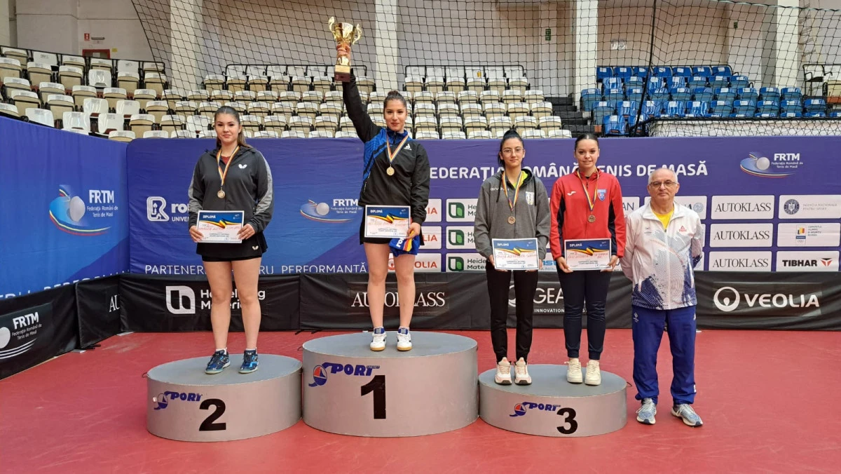 Alesia Sferlea este cvadruplă medaliată națională de junioare la tenis de masă! Jucătoarea de la CSM Arad - vicecampioană la simplu