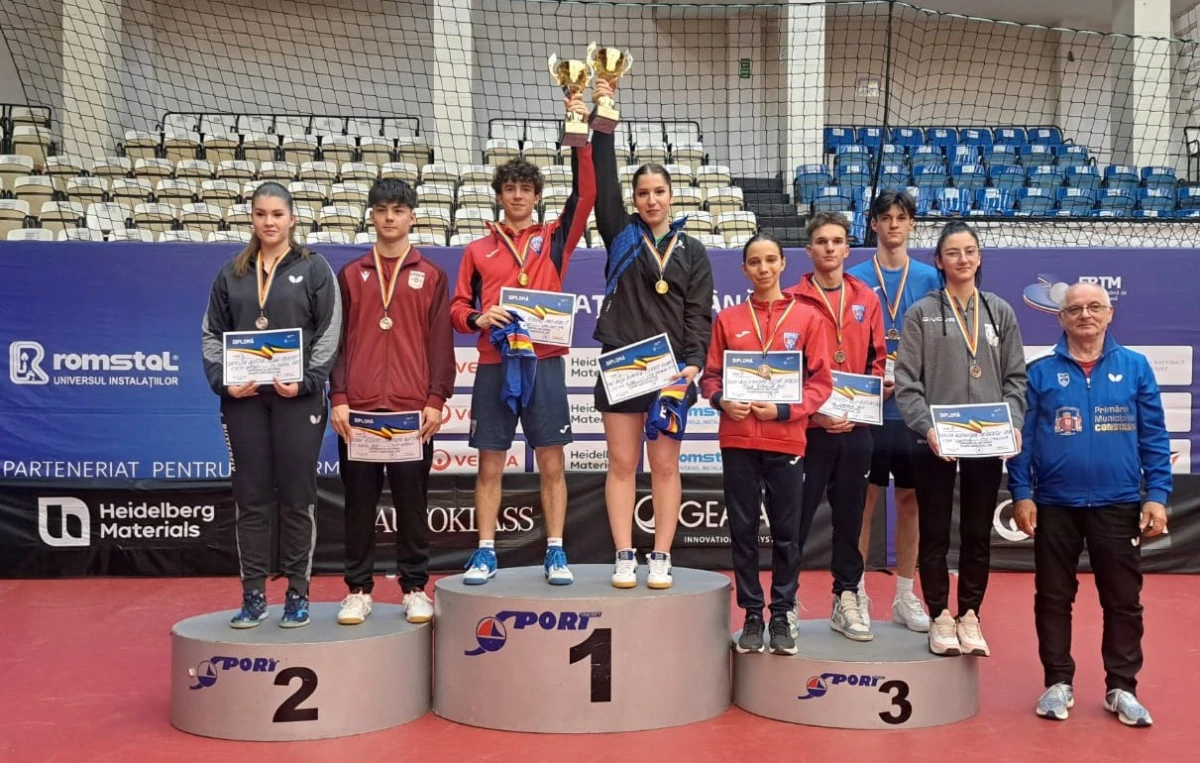 Alesia Sferlea este vicecampioană națională de junioare la tenis de masă, în proba de dublu mixt