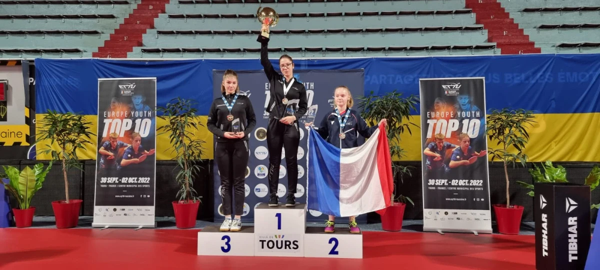 Alesia Sferlea își continuă șirul performanțelor: a luat bronzul la Top 10 Europa juniori! (FOTO)