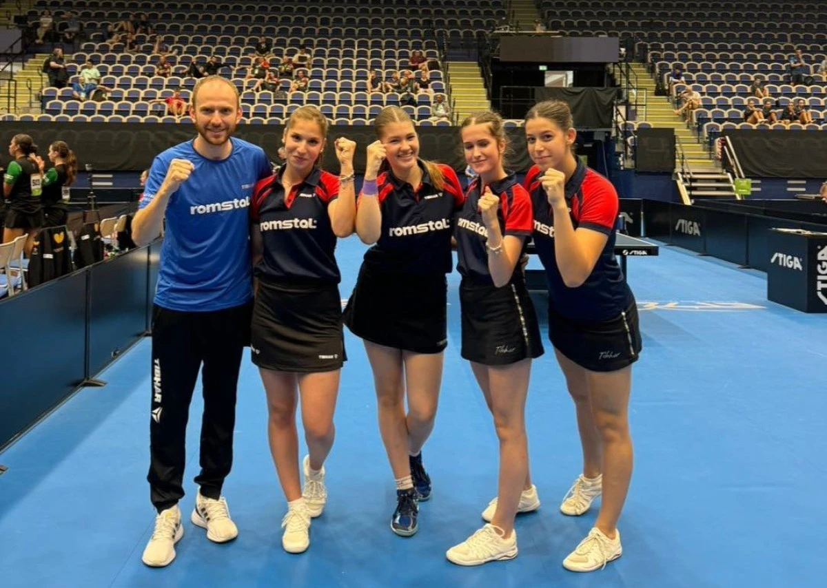 Alesia Sferlea joacă astăzi pentru titlul european de junioare la tenis de masă, alături de naționala României!