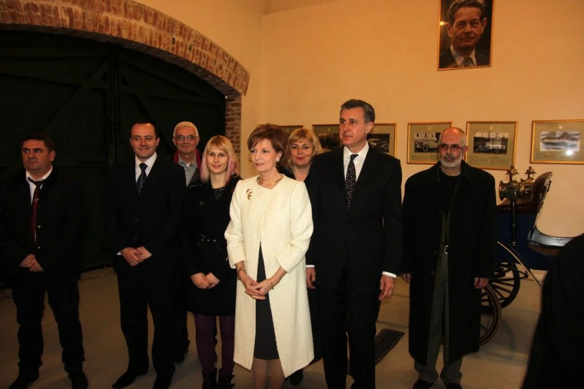 ALIANTA PENTRU RESTAURAREA MONARHIEI, PREZENTA LA COMEMORAREA REGINEI ELISABETA