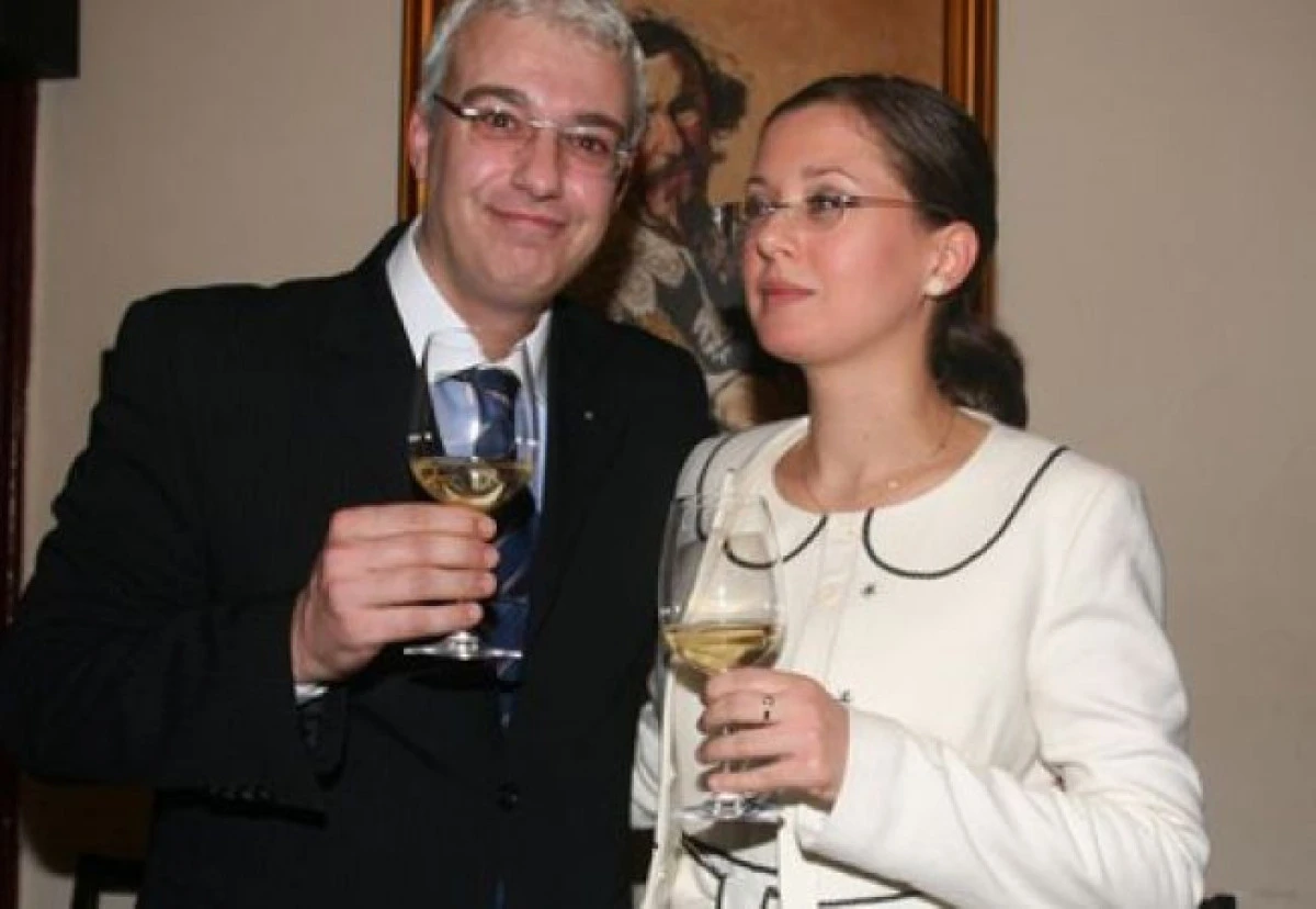 ALINA CUPSA, PRIMA REACTIE DUPA DIVORTUL DE CATALIN CRISAN