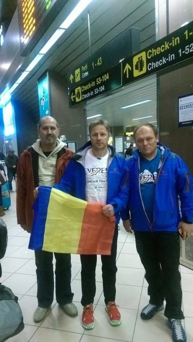 ALPINIST ARADEAN, INSULTAT DE MAGHIARI PENTRU STEAGUL ROMANIEI