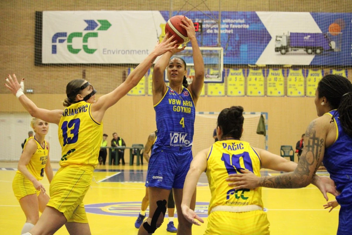 Am visat frumos până la pauza mare: Aradul pierde al treilea meci la rând în FIBA EuroCup, 63-72 cu Arka Gdynia! (FOTO)