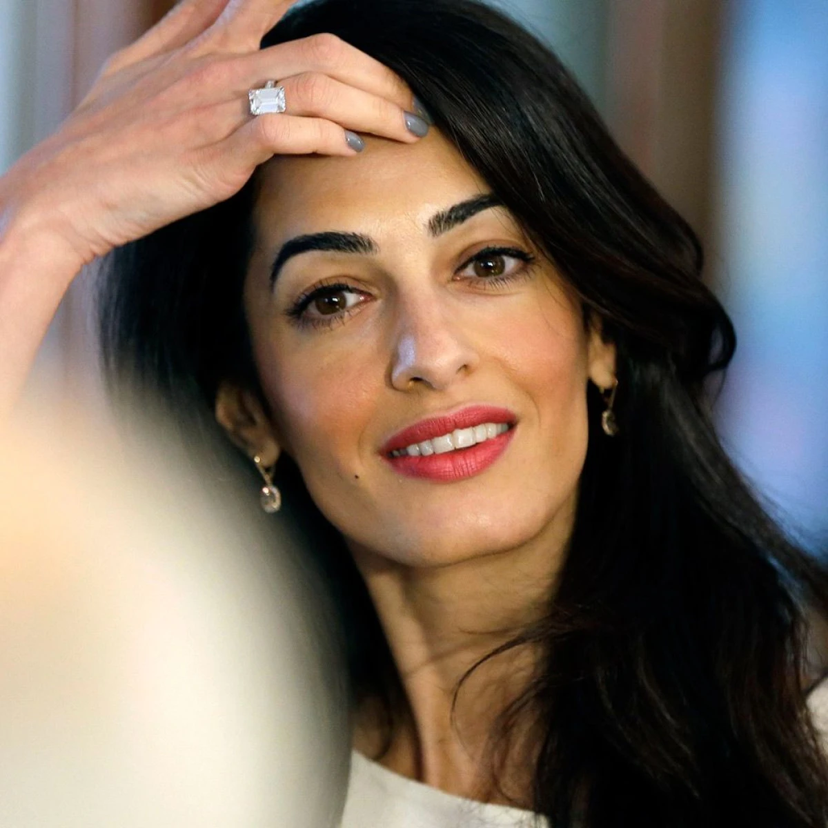 AMAL, SOTIA LUI GEORGE CLOONEY L-A ELIBERAT DIN INCHISOARE PE PRESEDINTELE TINUTULUI MALDIVE