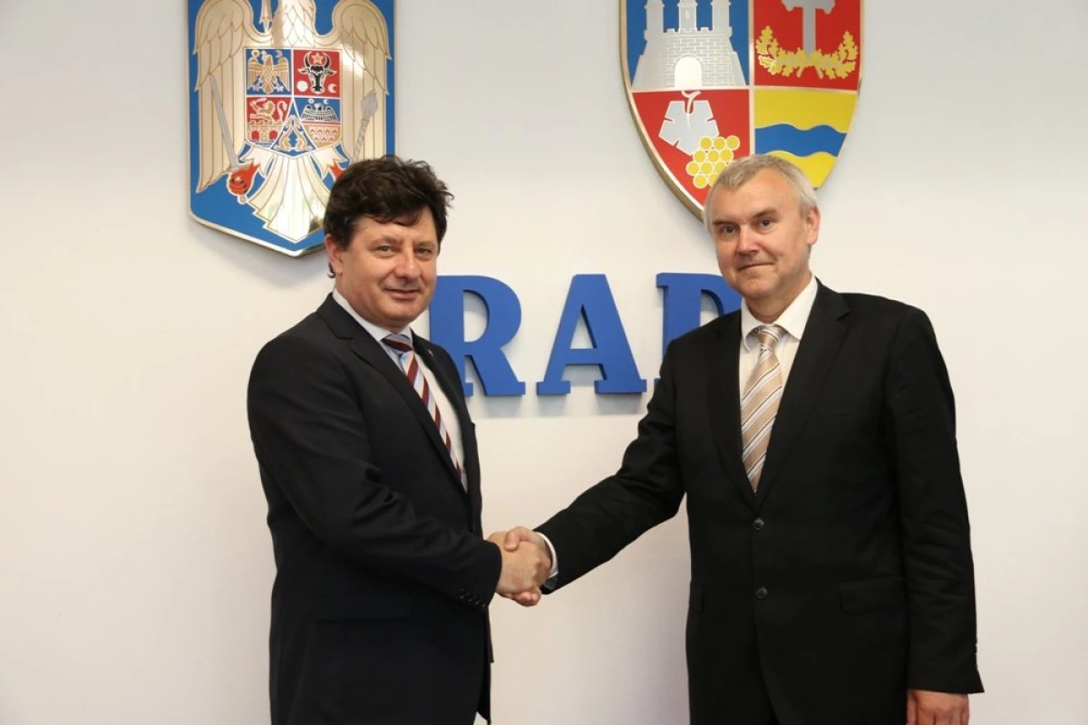 Ambasadorul Belarusului, în vizită la Arad