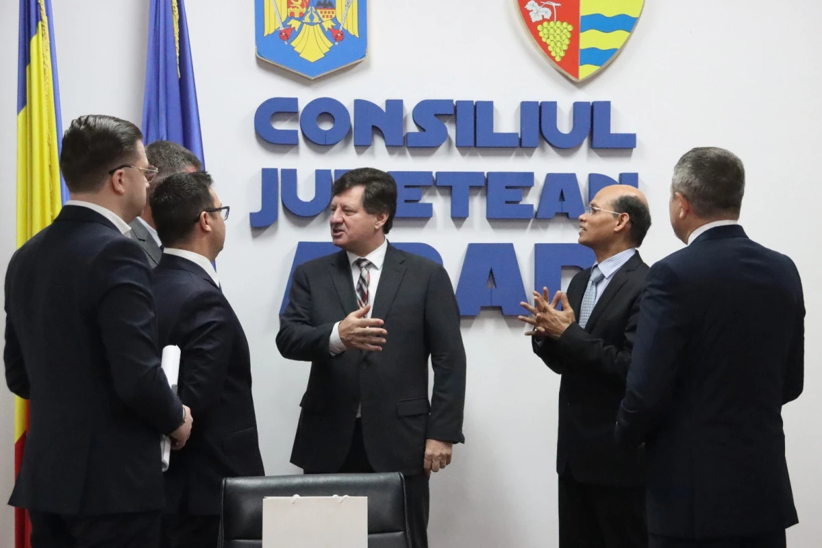 Ambasadorul Indiei, în vizită la Consiliul Județean Arad