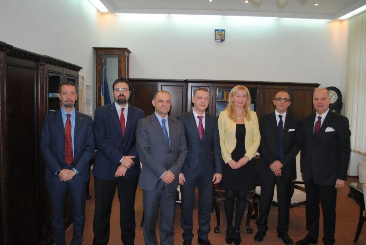 AMBASADORUL ITALIEI, IN VIZITA LA PREFECTURA