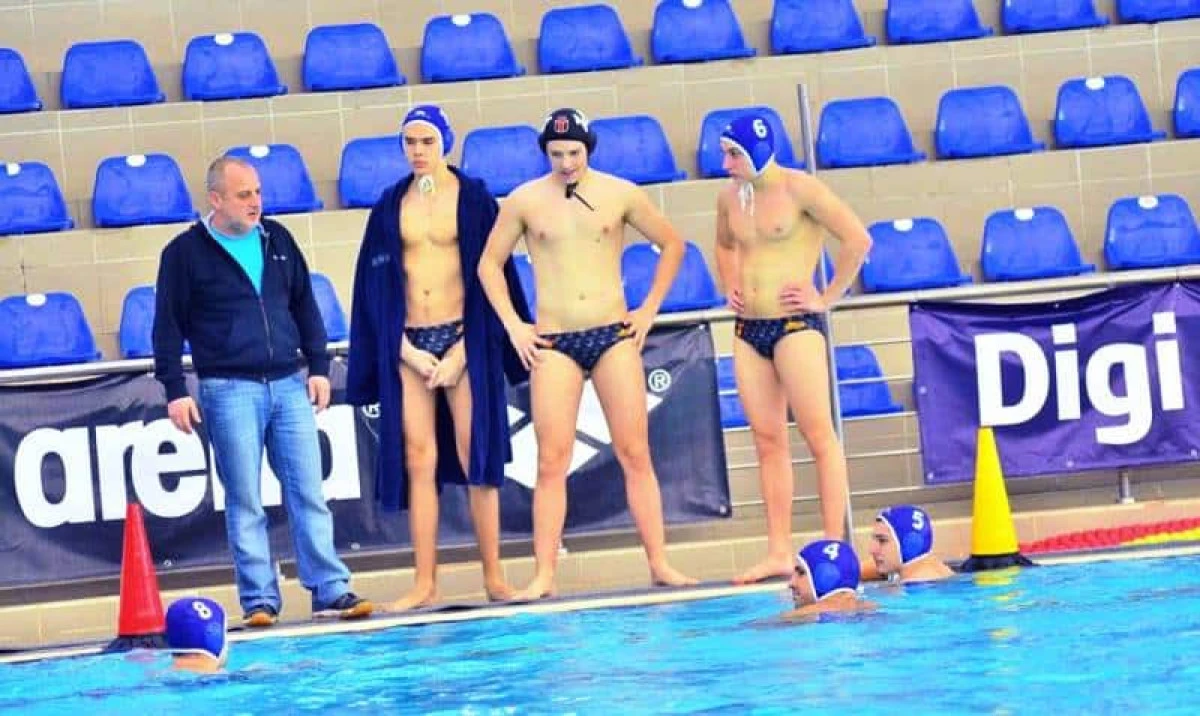 AMEFA Arad a obţinut, în bazinul Crişul, prima victorie din Superliga de polo!
