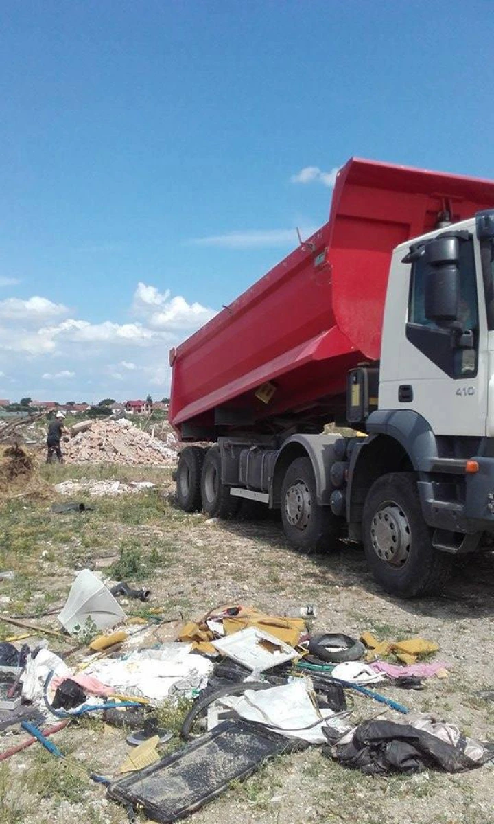 Amendă de o mie de lei, pentru moloz descărcat în locuri interzise