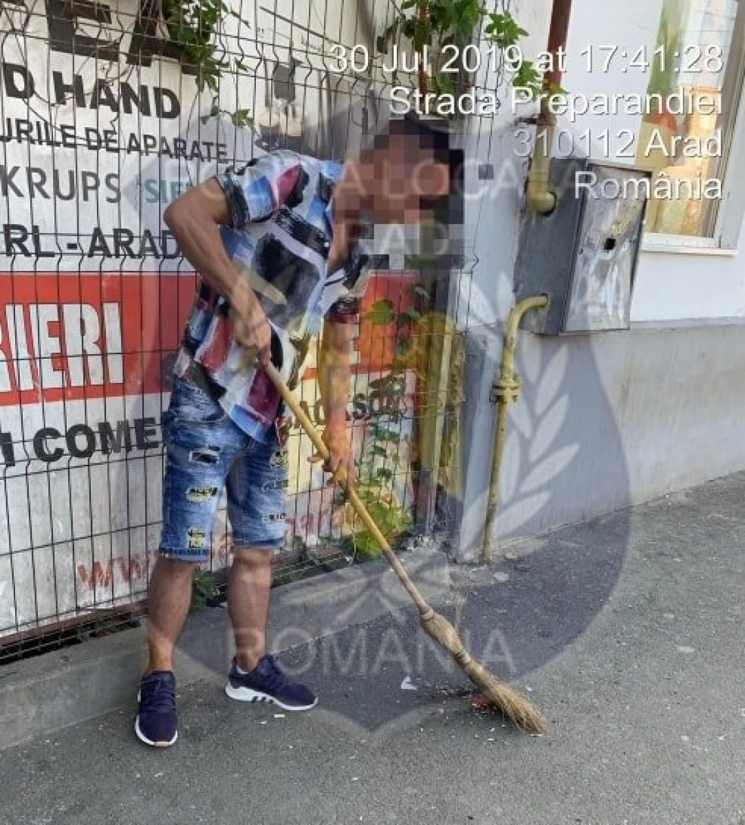 Amendă usturătoare pentru un arădean care a aruncat pe jos coji de semințe