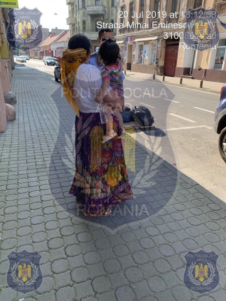 Amendată cu 1.501 lei pentru că arunca pe jos cojile de semințe!