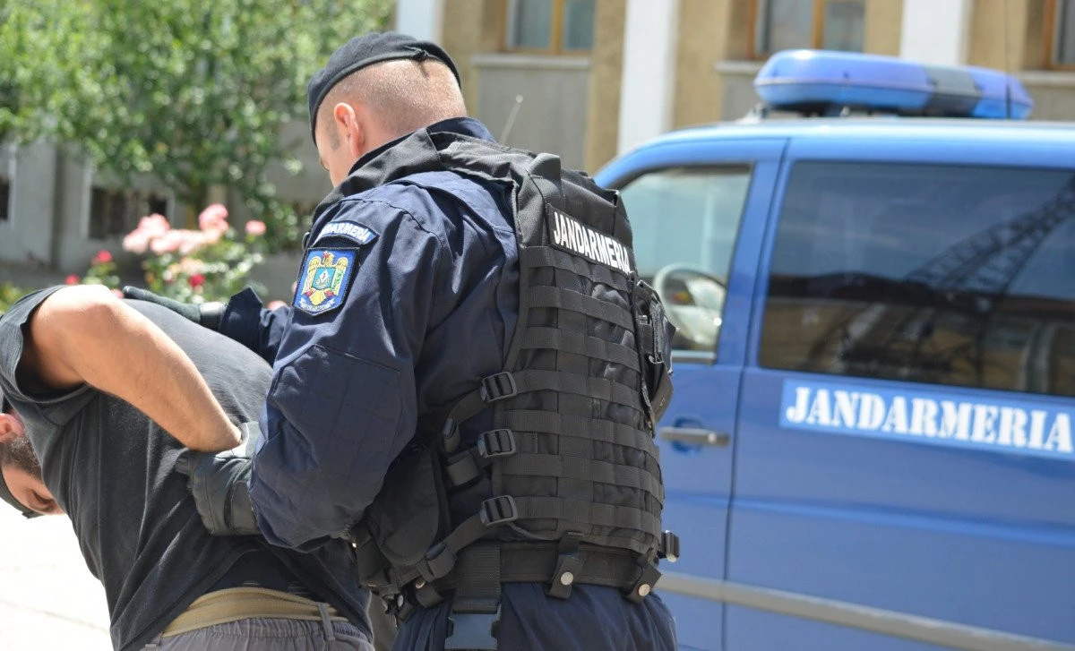 Amenzi în valoare de 11.200 lei aplicate de jandarmii arădeni în minivacanța de Rusalii