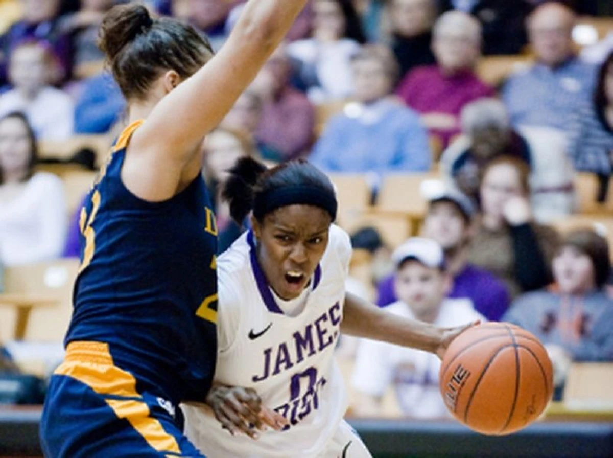 AMERICANCA JASMINE GILL INCHEIE LISTA STRANIERELOR LA UNIV.GOLDIS ICIM
