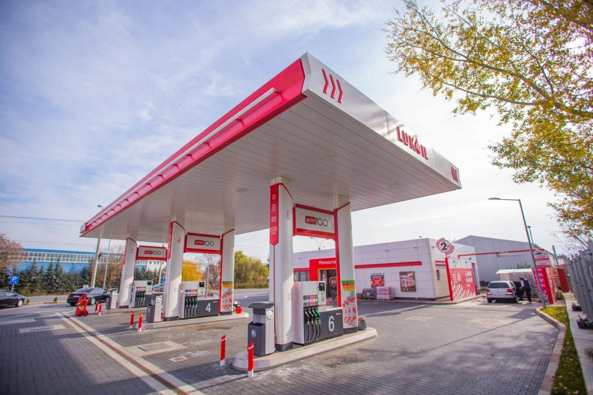 ANAF le impută ruşilor de la Lukoil impozit neplătit de zeci de milioane de lei