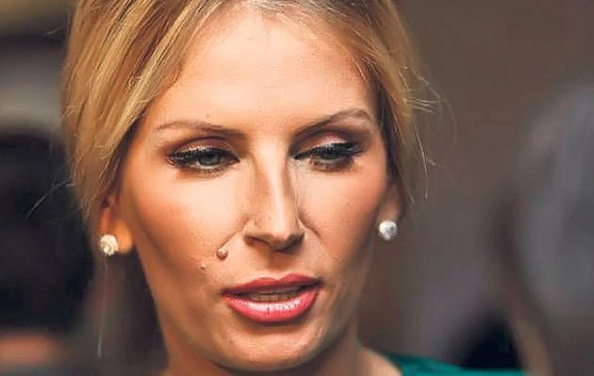 ANDREEA BANICA SI-A REPARAT FATA LA 36 DE ANI!