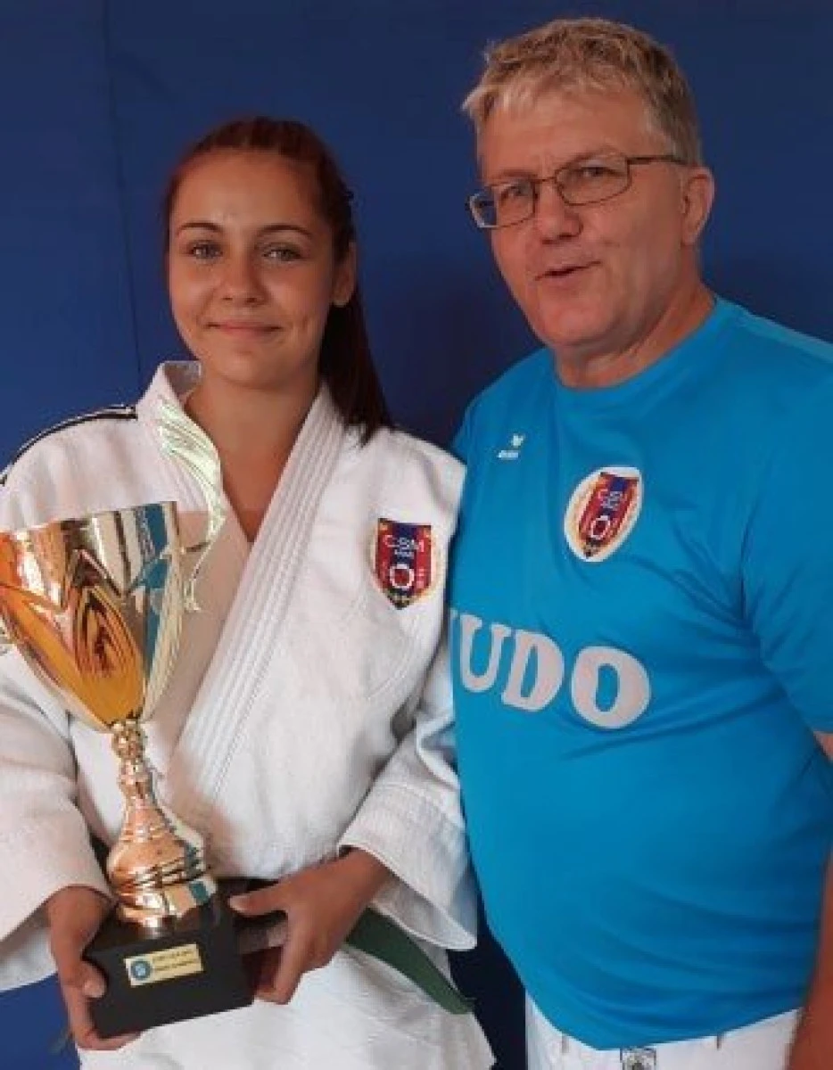 Andreea Ciopraga, trofeu de Grand Champion pe tatami!