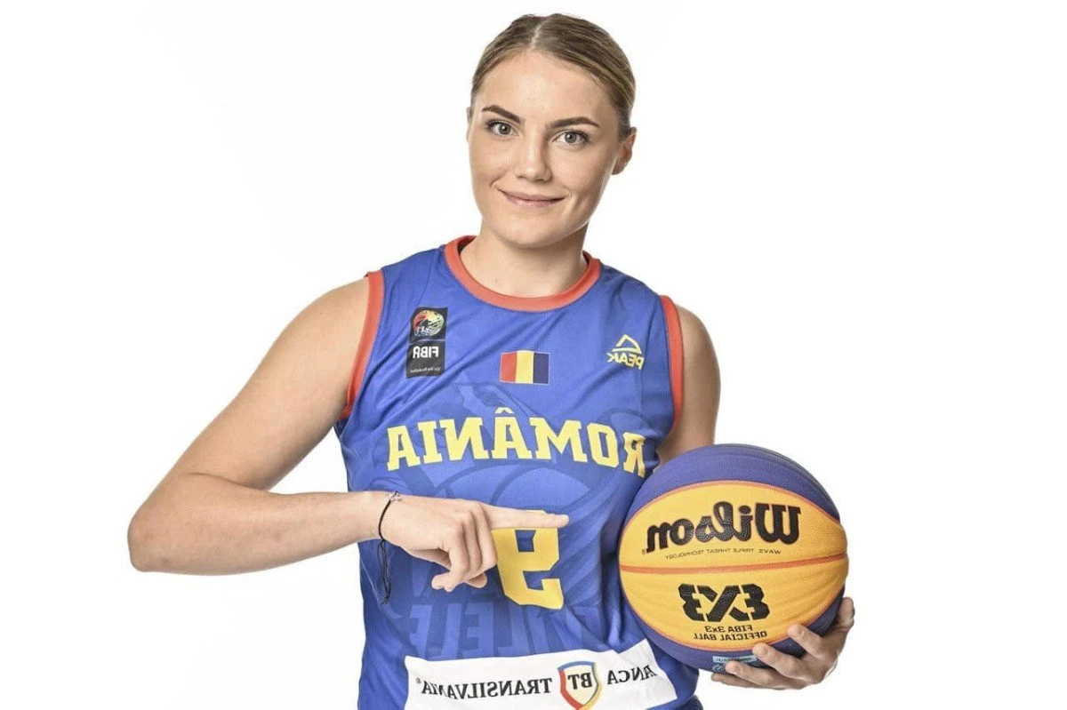 Andreea Mititelu, componentă a FCC UAV, joacă la Mondialul 3x3 U23 de baschet