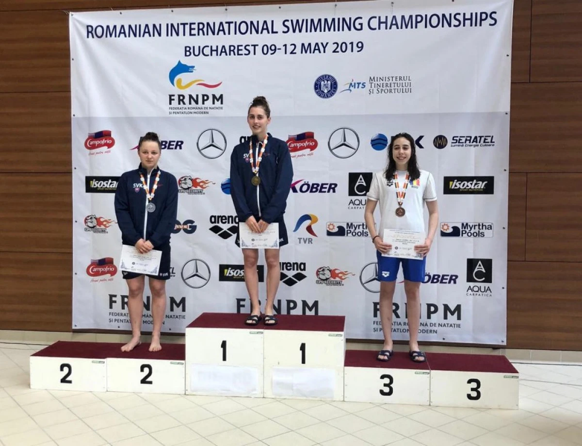 Andreea Popescu, medaliată la Internaţionalele de înot ale României