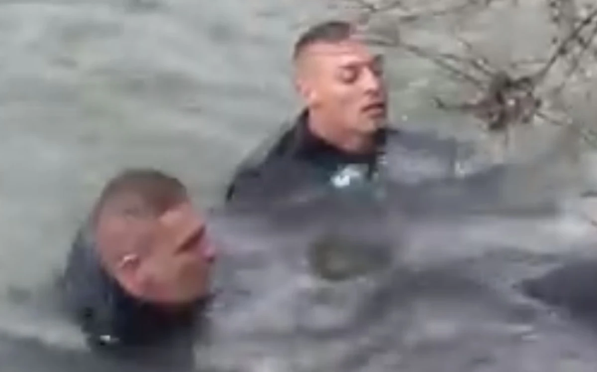 Andrei, Cristian și Gabriel, jandarmii-eroi care au salvat o femeie de la înec