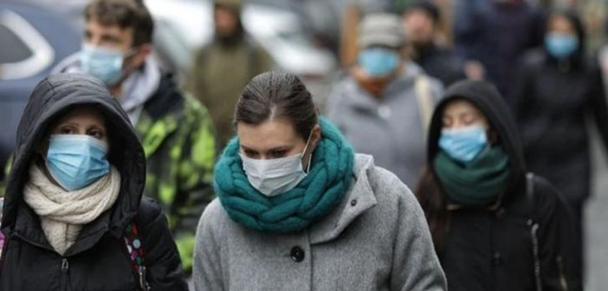 Angajaţii români sunt îngrijoraţi de creşterea numărului de cazuri de Covid-19
