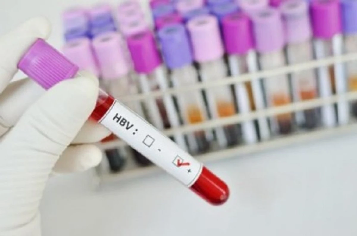 APAH-RO susţine vaccinarea împotriva hepatitei B