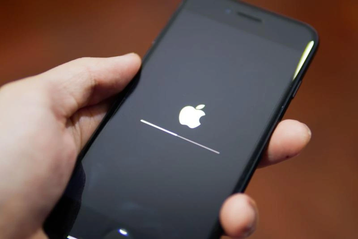 Apple ar putea lansa noile iPhone-uri pe 14 septembrie