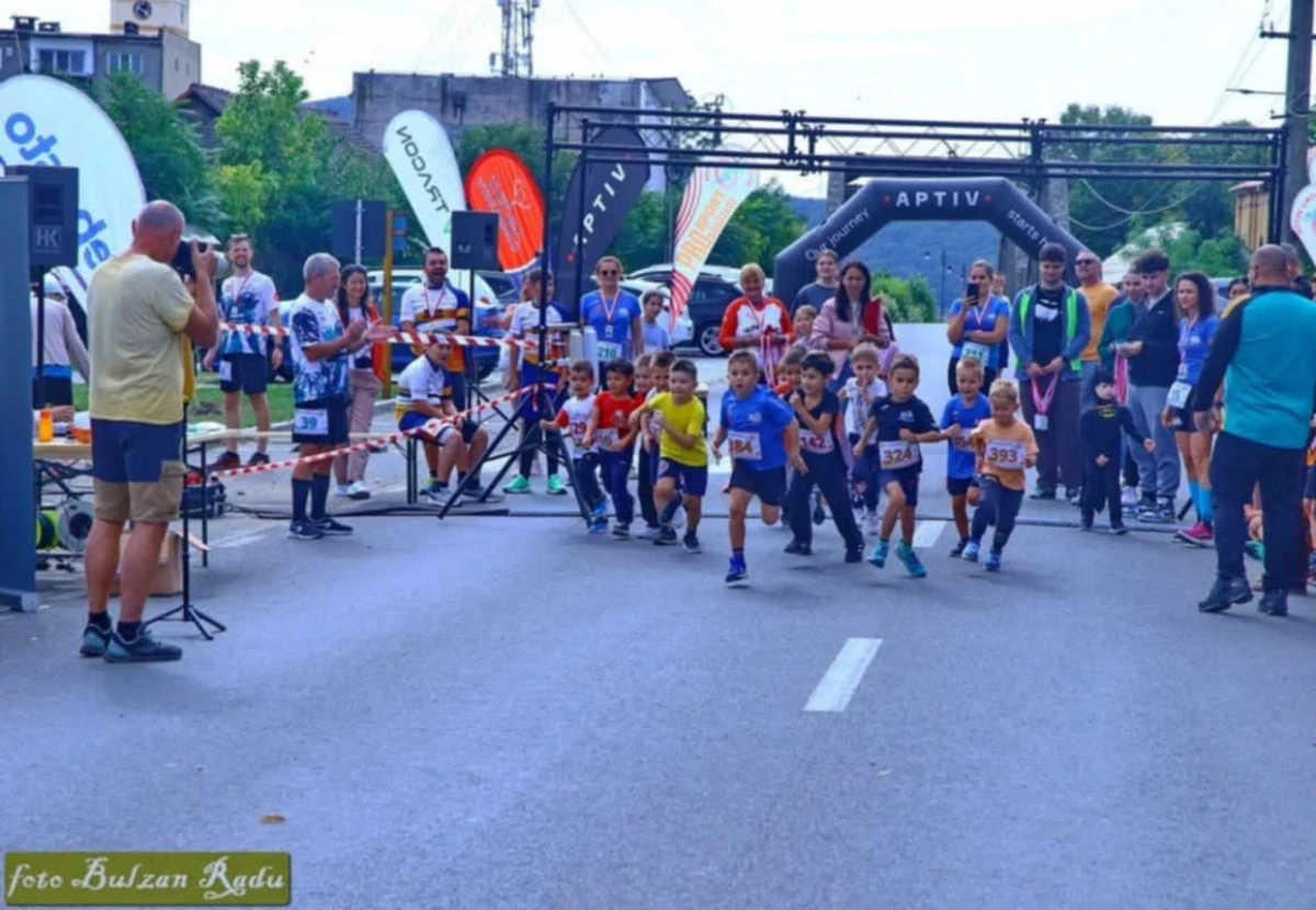Aproape 300 de participanți la etapa a doua a Crosului Cetății, de la Ineu