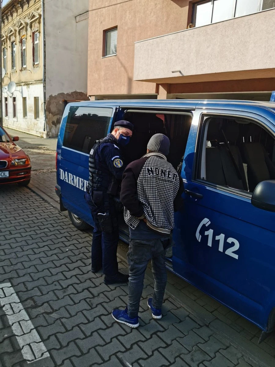 Aproape 400 de misiuni într-o săptămână, pentru jandarmi