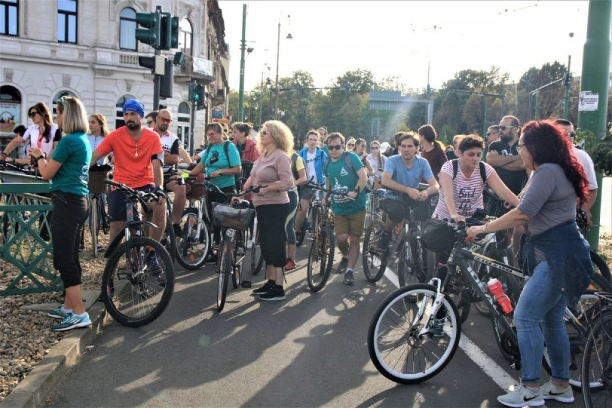 Arad Free Tours pe două roți – Turul Aradului interbelic