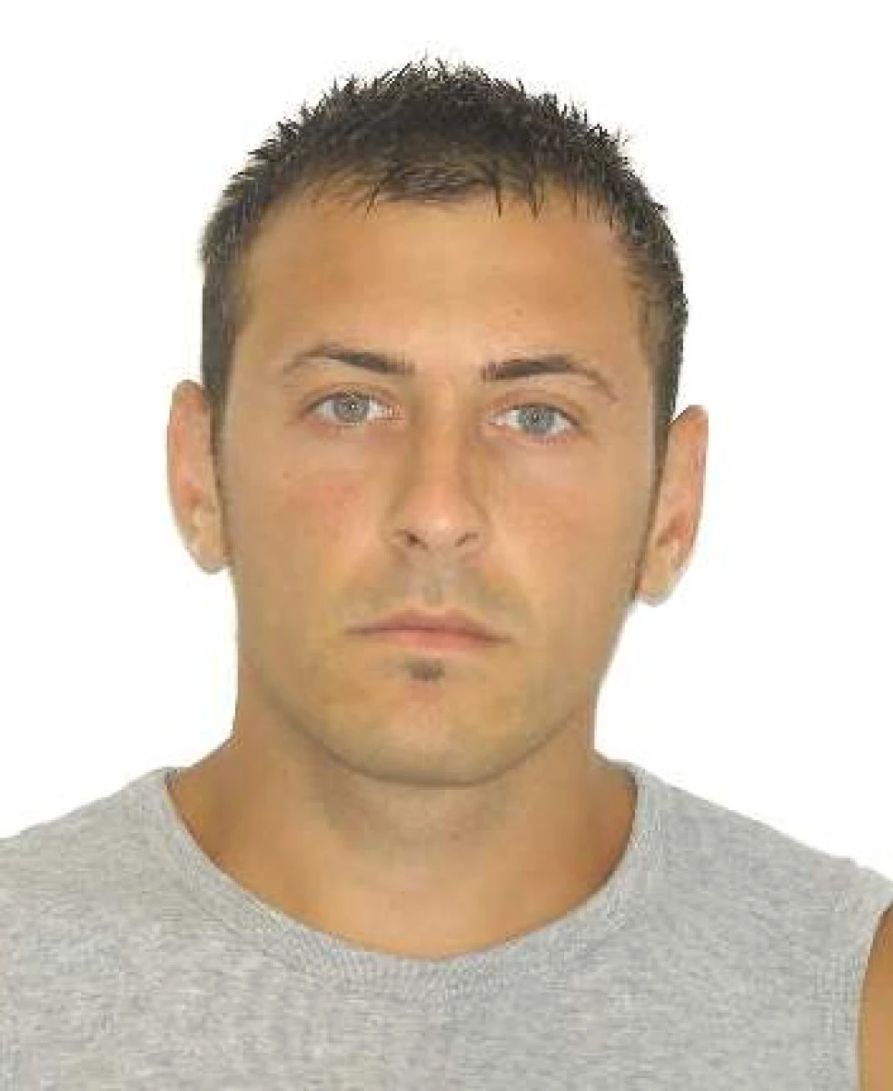 Arădean de 30 de ani, dispărut de la domiciliu. Dacă îl vedeți, sunați la 112!